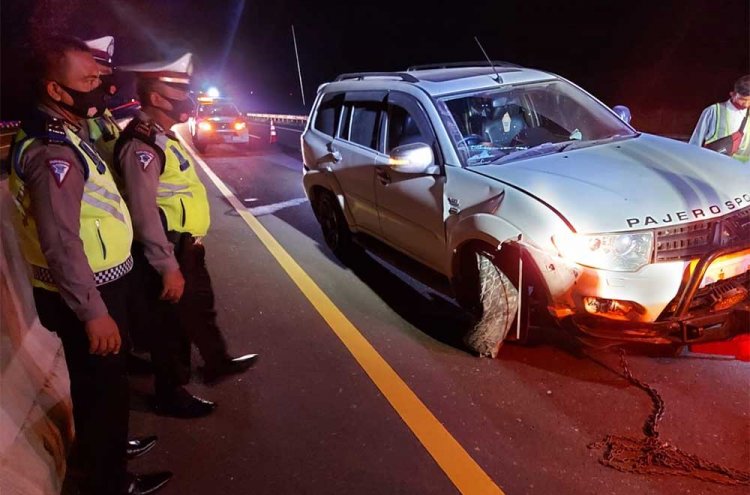 Perdana, Pajero Kecelakaan di Tol Permai
