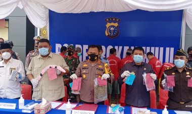 Rilis Akhir Tahun 2020, Kapolres Rohul Ajak Masyarakat Jadi Polisi untuk Diri Sendiri