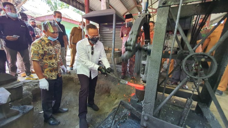 Salurkan Rp2,6 M untuk UMKM di Riau, Program Kemitraan PTPN V Diakui Paling Lengkap