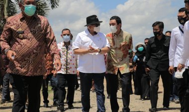 Penyerahan SK Hutan Sosial dan Adat Harus Jadi Solusi Penciptaan Lapangan Kerja