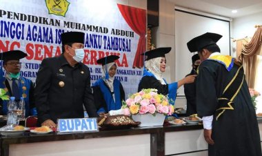 35 Lulusan STAI Tuanku Tambusai Diwisuda
