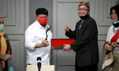 LaNyalla Dianugerahi Gelar Akang Oleh Panitia Kongres Sunda