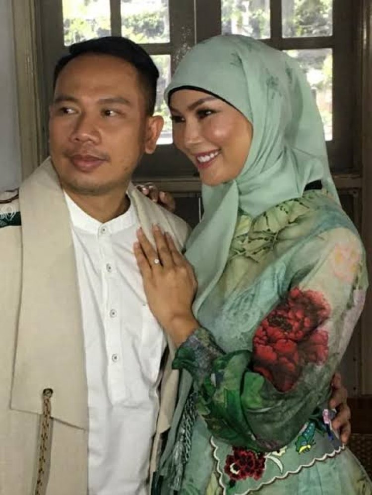 What....??Kalina Oktarani Umumkan Batal Nikah dengan Vicky Prasetyo