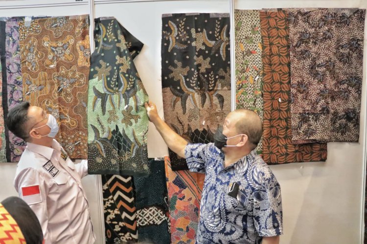 Ketua DPD RI Berharap Pagelaran Busana Bisa Angkat Sentra Batik Tulis Bangkalan