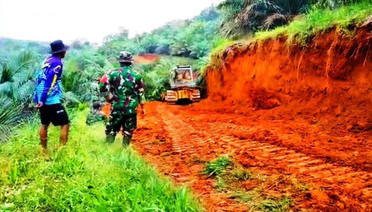 Dikerjakan Satgas TMMD ke-110, Jalan Menuju ‘Negeri di Atas Awan’ Rohul Capai 10 Persen