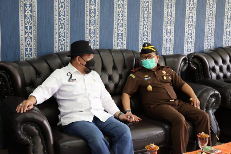 Ketua DPD RI Minta Kasus Kades Rini di Pasuruan Diselesaikan di Tingkat Keluarga