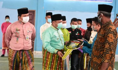 Bupati Kampar Serahkan  Ambulance untuk Kecamatan Kampar Kiri dan Kecamatan Perhentian Raja,