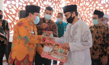 Sambut Ramadan 1442 H, Bupati Rohul Silaturrahmi dengan Mubaligh dan Anak Yatim