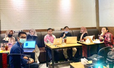 Tingkatkan Pemahaman Akademik, Mahasiswa Magister Komunikasi Unri Gelar FGD