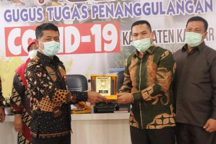 DPRD Sijunjung dan Tanah Datar Stuban Penanganan Covid-19 ke Dinkes Kampar