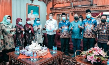 Walikota Jadi Orang Pertama Ikuti Pendataan Keluarga Tahun 2021 di Kota Pekanbaru