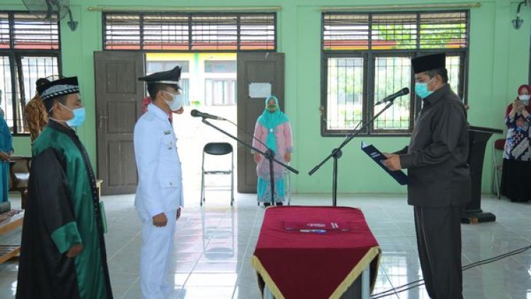 Bupati Siak Alfedri Lantik Penjabat Penghulu Kampung Perincit