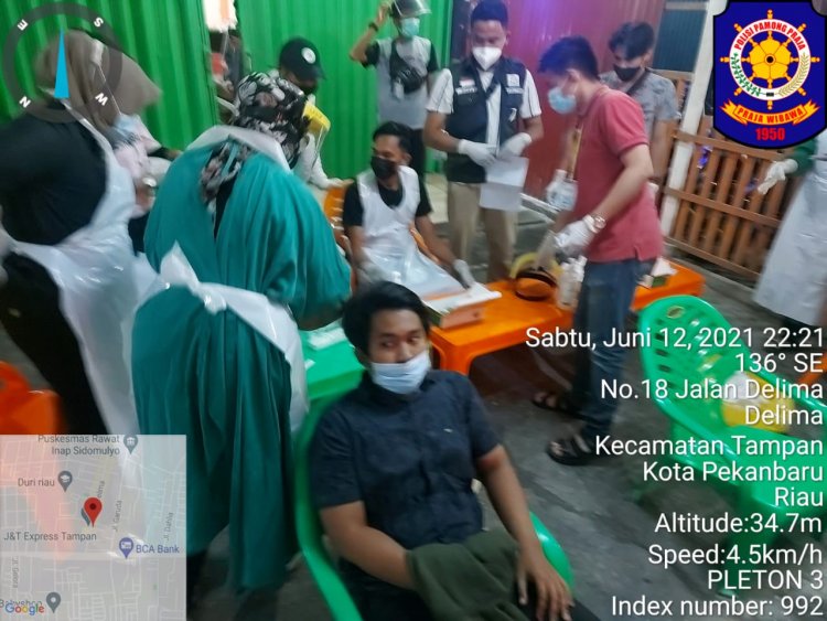 102 Pengunjung Warnet dan Kafe di Pekanbaru Di-swap Antigen di Tempat