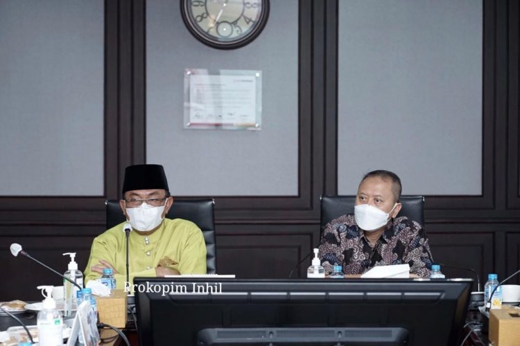 Bupati Inhil Bahas Pengolahan Sabut Kelapa Bersama Bank Riau Kepri