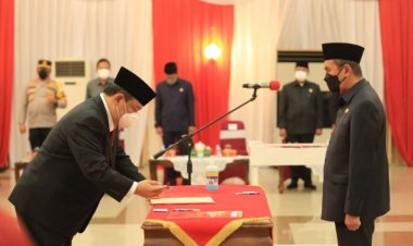 Lantik Sekdaprov Riau SF Hariyanto, Gubri Ingatkan Pembahasan APBD Perubahan 2021 