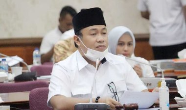 Bahas Ranperda Pertanggungjawaban APBD Tahun 2020, Ketua DPRD Provinsi Riau Pimpin Rapat Banggar