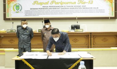 DPRD dan Bupati Inhil Tandatangani Perubahan RPJMD 2018-2023 dan Perubahan PPAS TA 2021