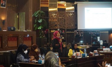 Maju ke Politik, Emma Yohanna Dorong Perempuan Persiapkan Kemampuan 