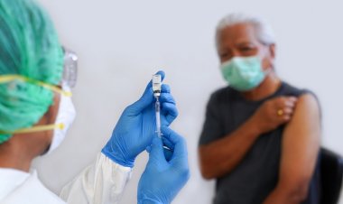 Level PPKM Ditetapkan Sesuai Capaian Target Vaksinasi Lansia