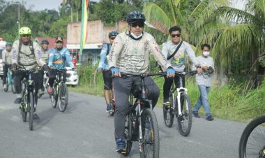 Bupati Alfedri Lepas Peserta Goes Napak Tilas Sultan Siak II