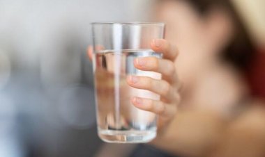 Darah Tinggi Turun, Minum Air Ini Setiap Hari