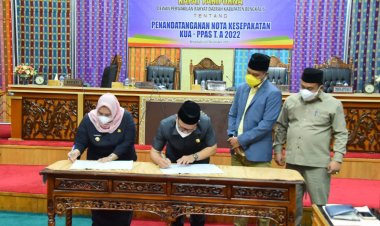 Bupati Bengkalis Tandatangani Nota KUA PPAS APBD 2022, Kepala Perangkat Daerah Diingatkan Proaktif saat Pembahasan