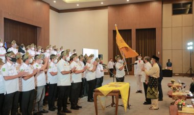 Gubri Kukuhkan Pengurus Karang Taruna Provinsi Riau