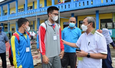 Gubri Bernostalgia di SMAN 1 Bengkalis, "Nyemplung" ke Laut Saat Jam Kosong