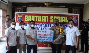PTPN V Salurkan Ratusan Paket Sembako untuk Korban Banjir Rohul