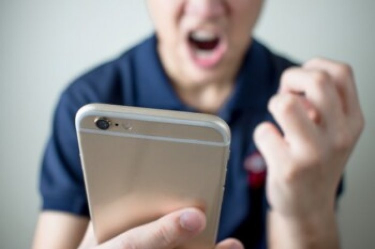 Kesel Gara-gara HP Android dan iPhone Sering Eror, Berikut Cara Mengatasinya