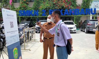 Vaksinasi di Atas 95 Persen, SMKN 2 Pekanbaru Laksanakan PTM dan Daring