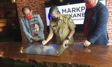 Gubri Resmikan Gedung Indonesia Marketing Association Pekanbaru