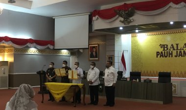 Teken MoU Bantuan Hukum dengan Kejati Gubri Akui Banyak Persoalan Aset Tanah di Pemprov Riau