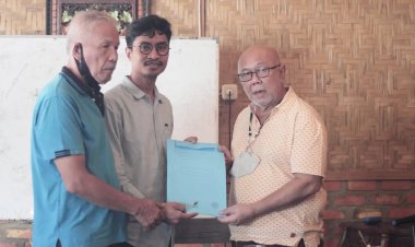 Terima SK Kepengurusan PC F SP PAR - SPSI Pekanbaru  Irvan Harap ini Menjadi Lokomotif dalam Bagian Pemulihan Ekonomi Nasional