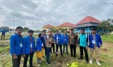 Hijaukan Istana Sayap Pelalawan, BEM UIR Komitmen Lestarikan Situs Sejarah