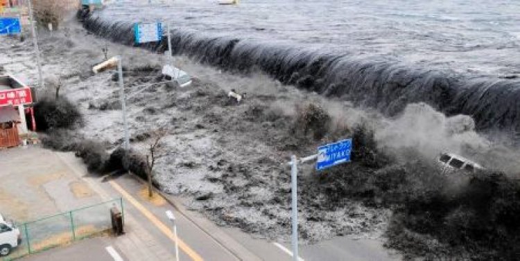 Jepang Dihantam Tsunami 210.000 Warga Diminta Jauhi Pantai