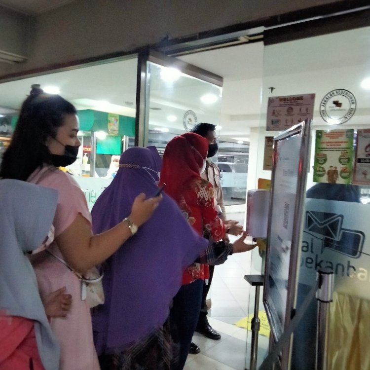 Jam Operasional Pusat Perbelanjaan di Pekanbaru Diperpanjang Hingga 22.00 WIB