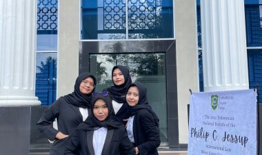 Bersaing dengan PT Ternama, Tim Jessup Prodi Ilmu Hukum UIR Raih Penghargaan Spirit of Jessup