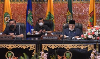 Reses Mulai 20-27 Maret 2022, Ketua DPRD Provinsi Riau Yulisman Pimpin Rapat Paripurna