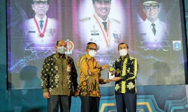 Pemprov Riau Borong Anugerah Adinata Syari'ah 2022