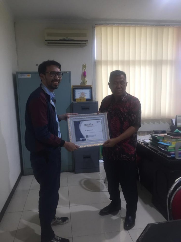 Taat Pajak, PT Arara Abadi Dapat Dua Penghargaan dari KPP Pangkalan Kerinci 