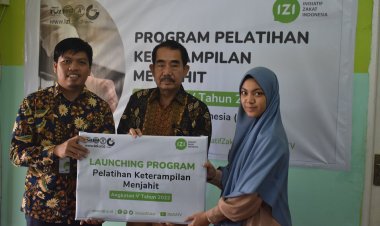 Tingkatkan Keterampilan SDM, IZI Riau Gelar Pelatihan Menjahit