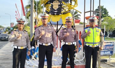 Uniknya Robot Tertib Lalulintas Polres Rohul, Terbuat Dari Knalpot Brong