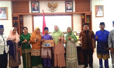 Mewakili Riau di OSN Tingkat Nasional, Siswa SMPN 4 Air Molek Bikin Bupati Inhu Bangga