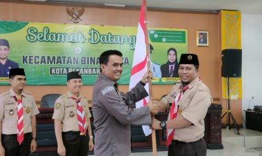 Camat Binawidya Lepas Kontingen Jambore dan Pesta Siaga Cabang Pekanbaru, Ini Pesannya