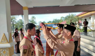 Gubri Lepas Kontingen Riau ke Perkemahan Antar Saka Tingkat Nasional 