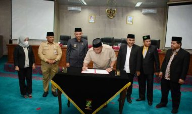 Hasil Kerja Banggar DPRD Kampar Terhadap Ranperda APBD 2023 Diparipurnakan