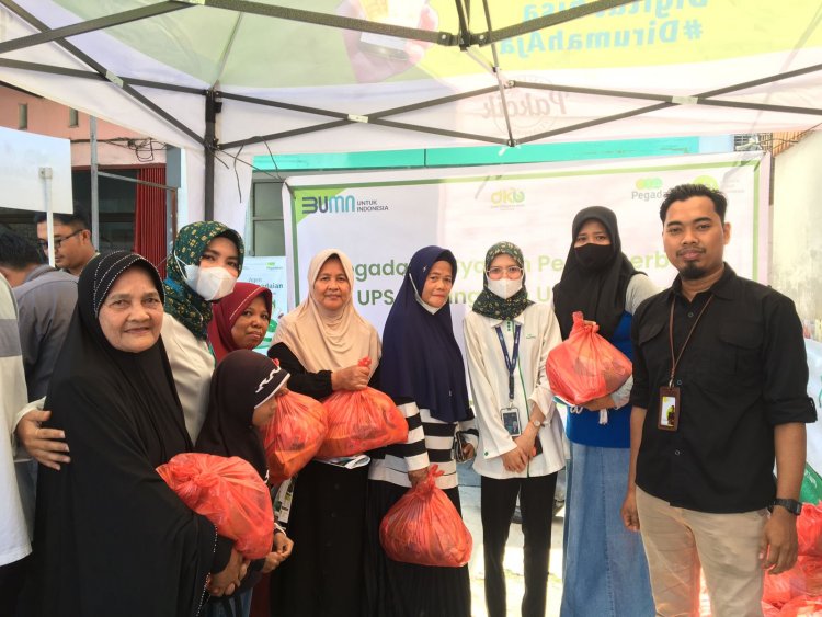 Berbagi Berkah PT. Pegadaian Syariah Cabang Soebrantas bersama IZI Riau Salurkan Bantuan Sembako