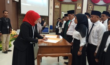 KPU Kampar Lantik 105 PPK, Diminta Jaga Integritas