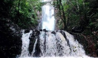 Air Terjun Kelelawar di Kuansing Mempesona, Cocok Buat Healing